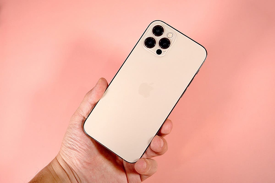 iPhone 13 có notch nhỏ gọn hơn (ảnh 1) iPhone 13 có notch nhỏ gọn hơn (ảnh 1)