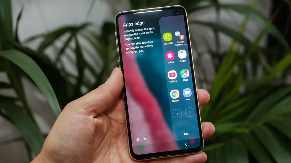 Tính năng màn hình cạnh trên điện thoại Galaxy