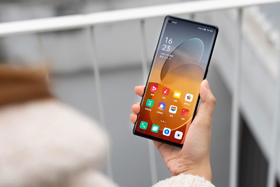Điện thoại OPPO Reno5 Pro+ | Dung lượng pin lớn