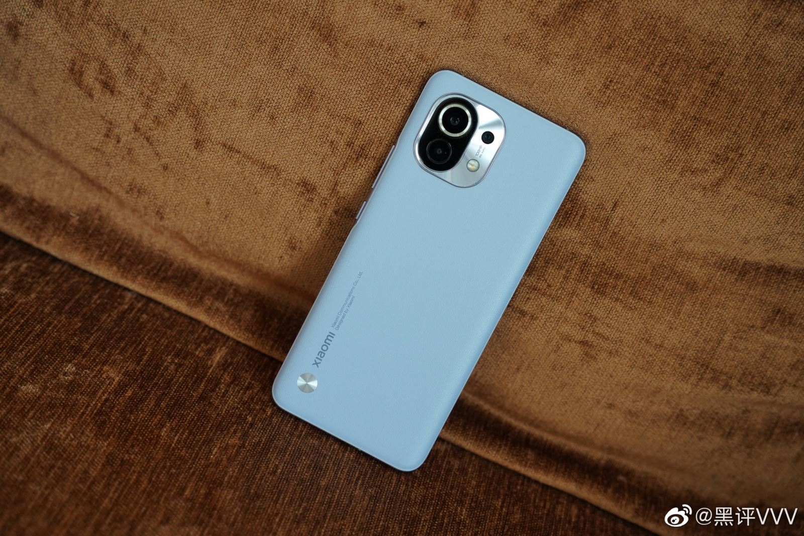 Điện thoại Xiaomi Mi 11 | Cụm camera hình vuông