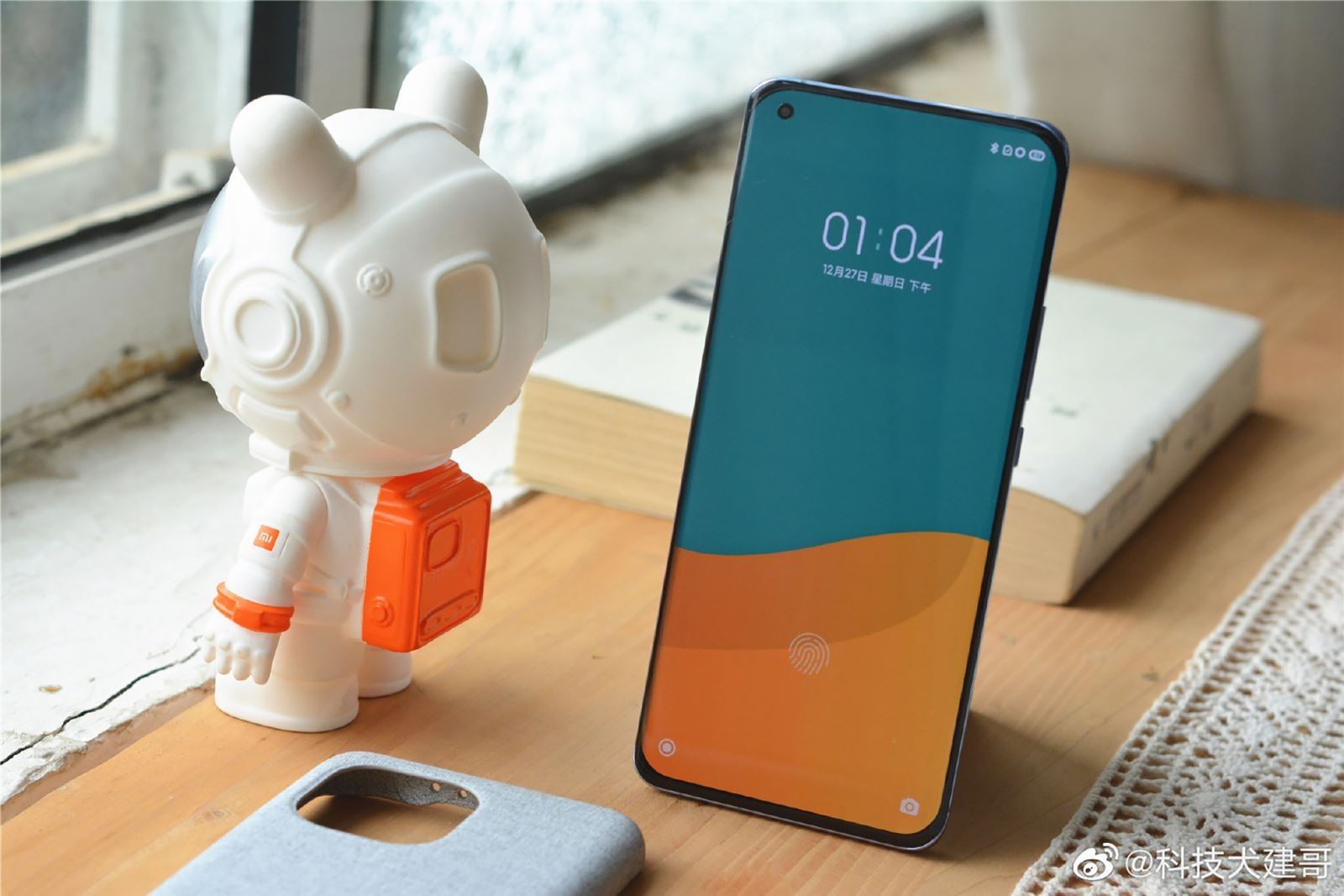 Điện thoại Xiaomi Mi 11 | Tấm nền Amoled
