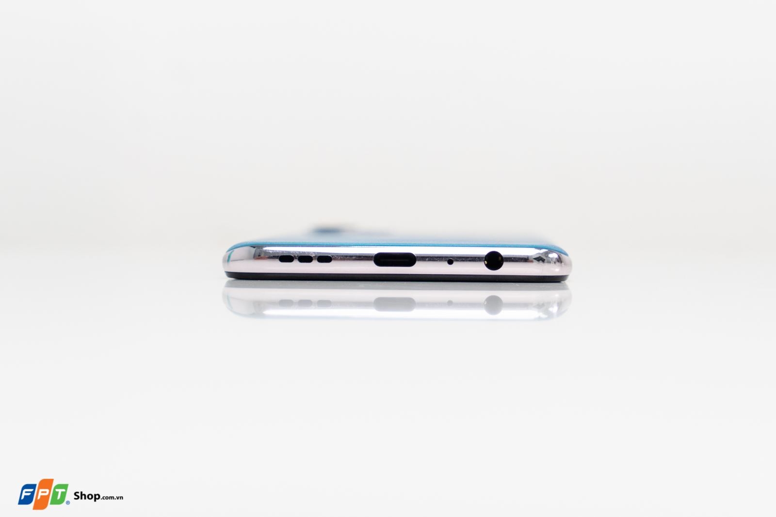 Cạnh dưới OPPO Reno5 Cạnh dưới OPPO Reno5