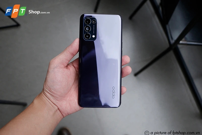 Điện thoại OPPO Reno5 | Phiên bản Đen Huyền Bí Điện thoại OPPO Reno5 | Phiên bản Đen Huyền Bí