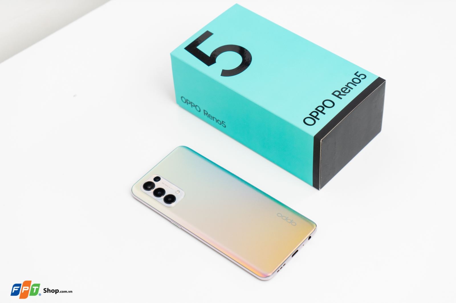 Điện thoại OPPO Reno5 | Phiên bản Bạc Đa Sắc Điện thoại OPPO Reno5 | Phiên bản Bạc Đa Sắc