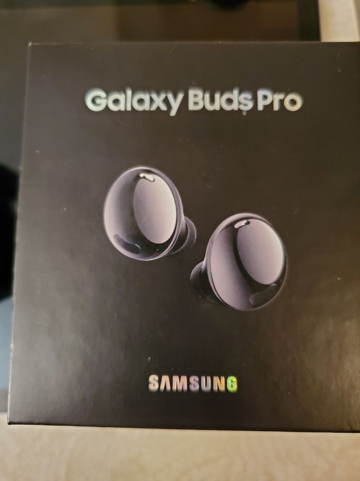 Ảnh thực tế Galaxy Buds Pro (ảnh 3) Ảnh thực tế Galaxy Buds Pro (ảnh 3)
