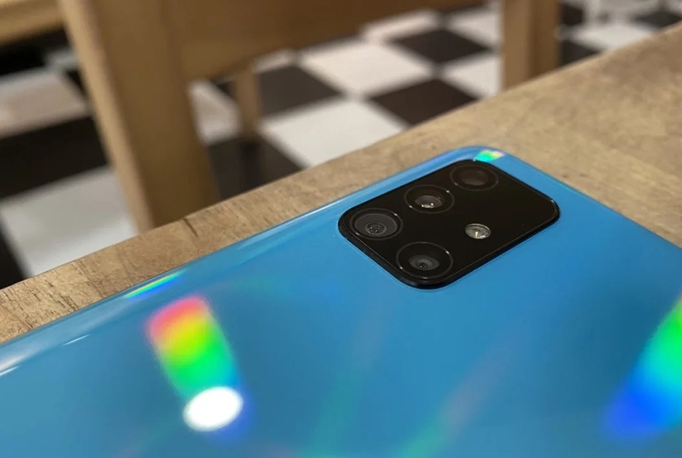 Samsung Galaxy A51