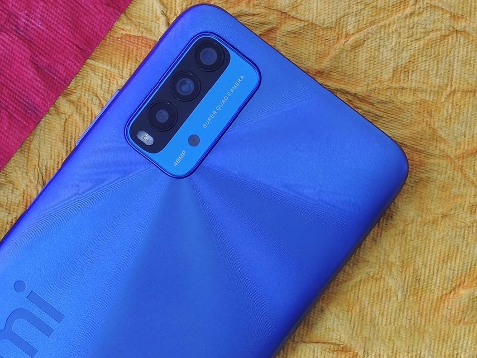 Điện thoại Redmi 9 Power | Cụm bốn camera ở mặt sau Điện thoại Redmi 9 Power | Cụm bốn camera ở mặt sau