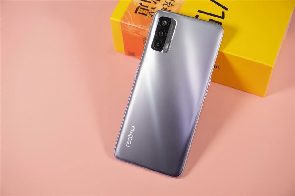 Realme V15 5G Realme V15 5G