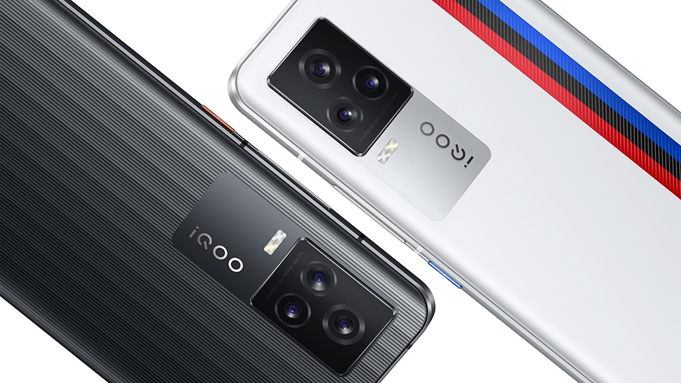 2 phiên bản màu của chiếc Vivo iQOO 7