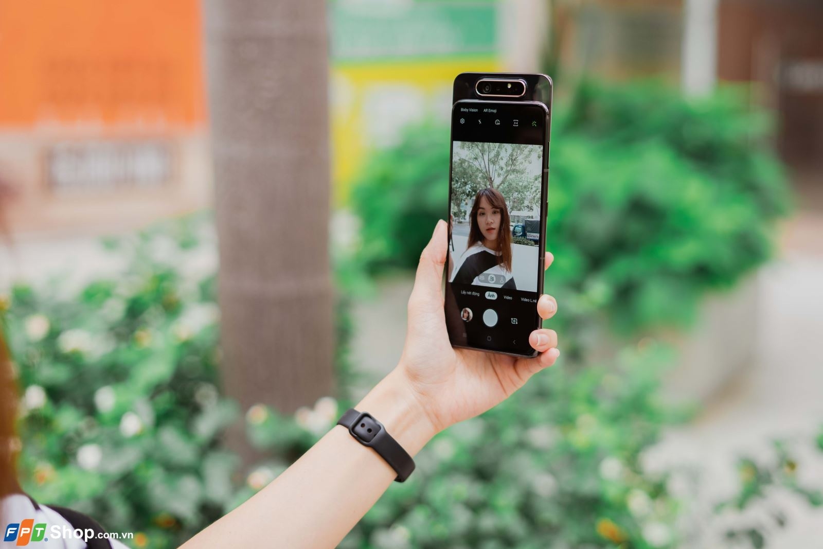 Điện thoại camera thò thụt là gì? 2