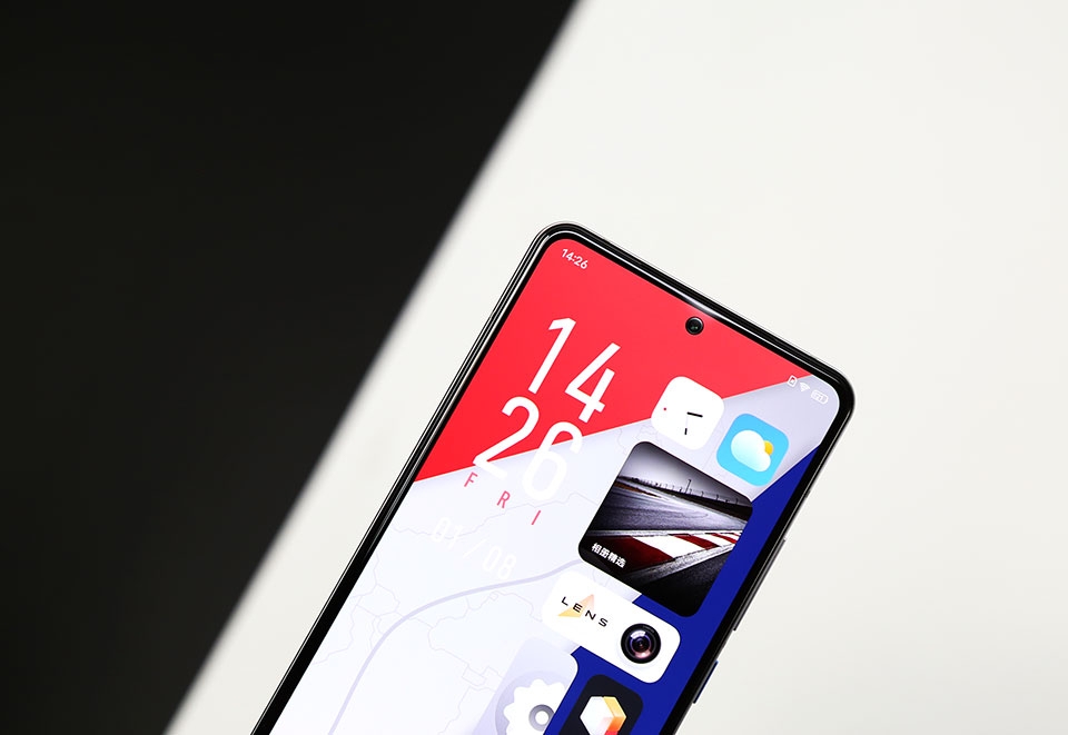 iQOO 7 tích hợp ảm cứng lực điều khiển kép Monster Touch iQOO 7 tích hợp ảm cứng lực điều khiển kép Monster Touch