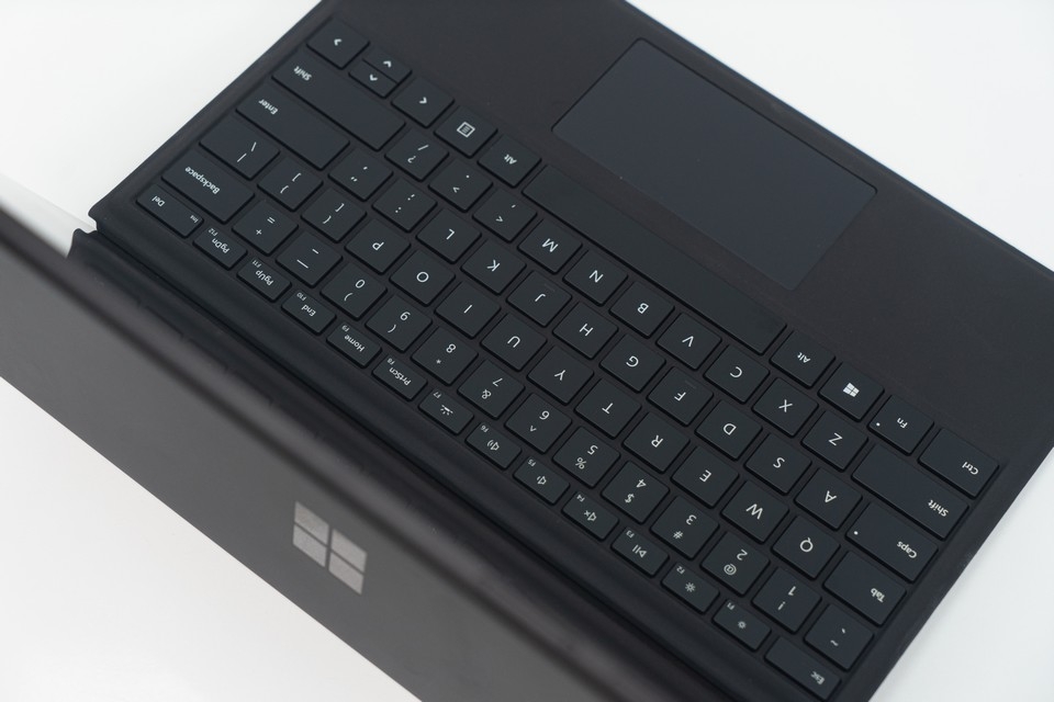 Trên tay Surface Pro 7 sắp bán tại Việt Nam