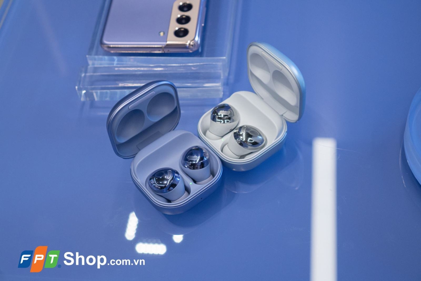 Trên tay tai nghe Samsung Galaxy Buds Pro