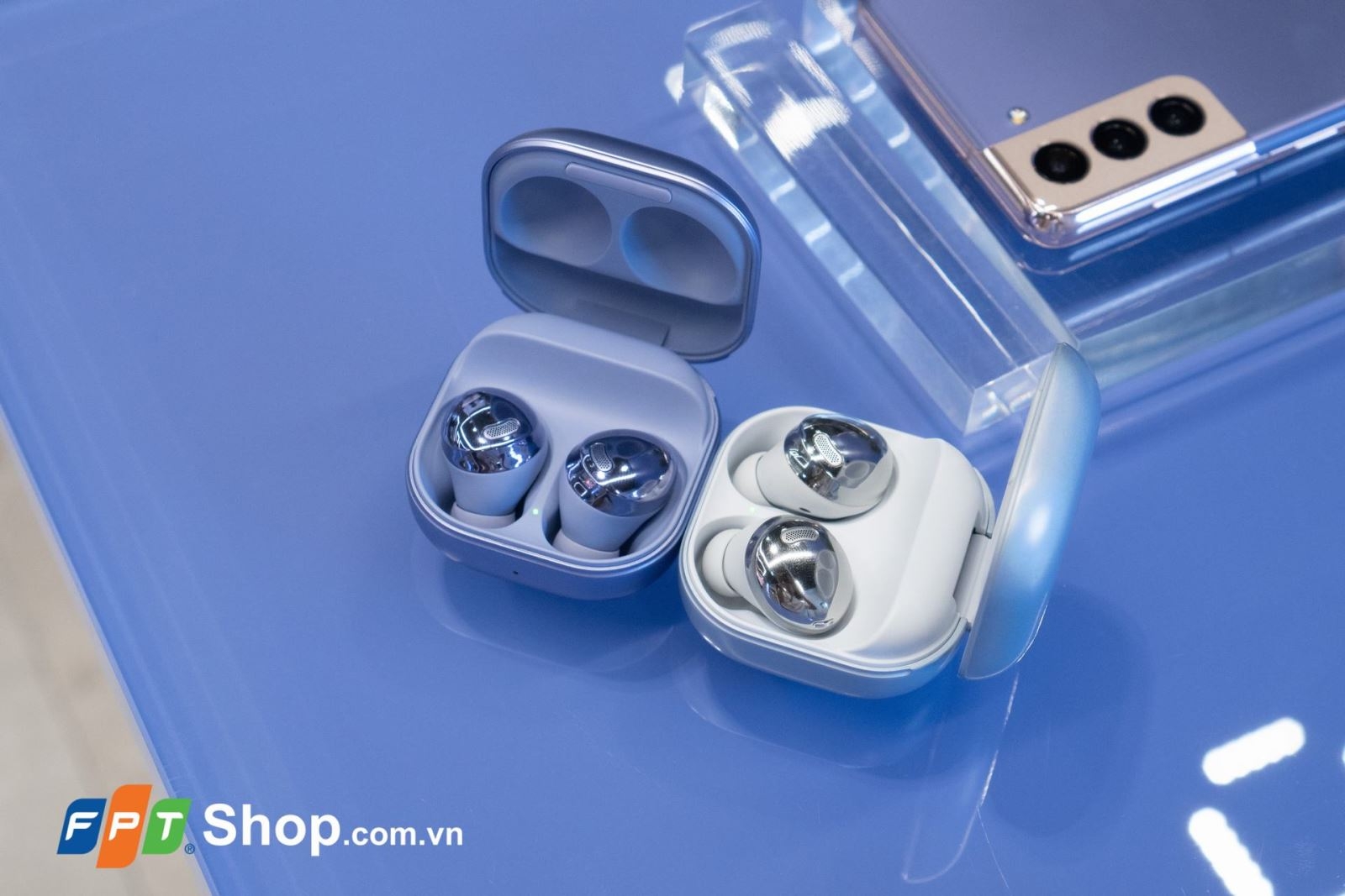 Trên tay tai nghe Samsung Galaxy Buds Pro