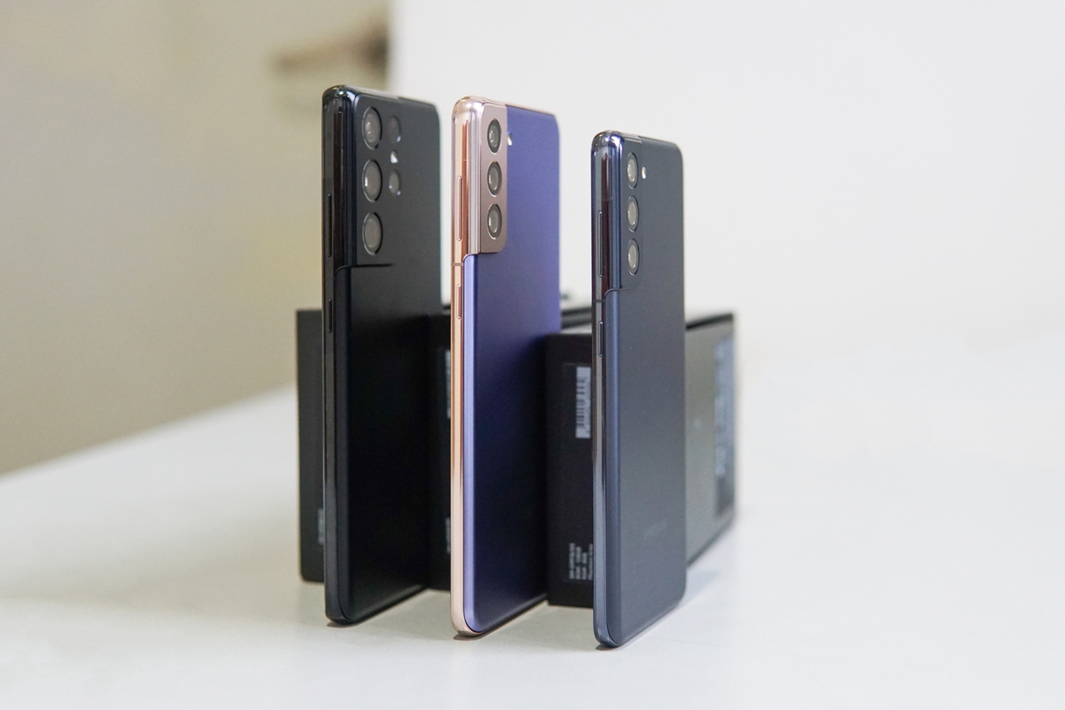 Chùm ảnh so sánh bộ ba Samsung Galaxy S21, S21+, S21 Ultra