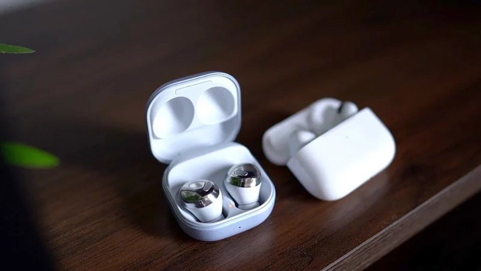 So sánh Galaxy Buds Pro và AirPods Pro (ảnh 8)