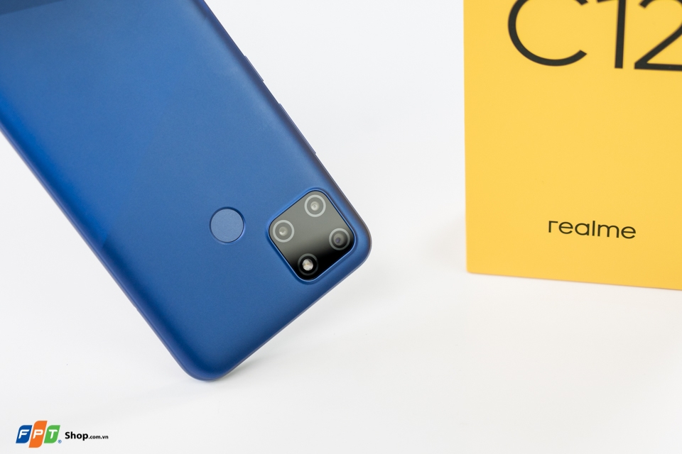 Realme C12 có cụm 3 camera Realme C12 có cụm 3 camera