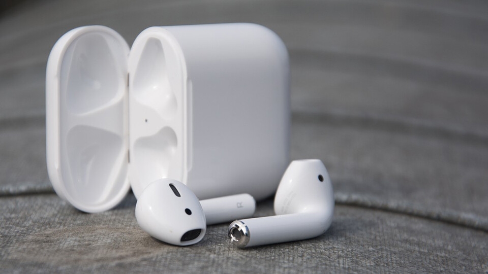 Tai nghe AirPods chiếm gần một nửa thị trường tai nghe không dây