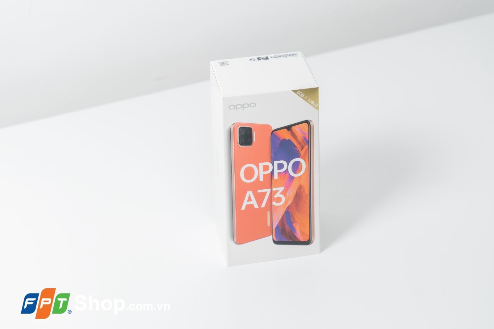 Trên tay OPPO A73