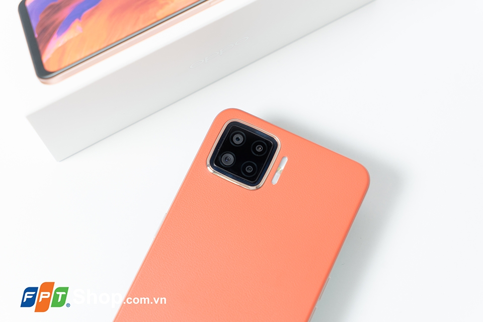Cụm camera hình vuông quen thuộc trên smartphone OPPO