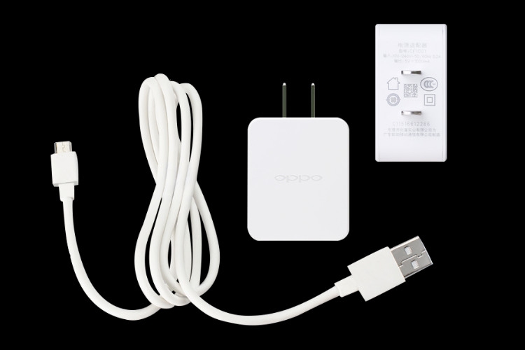 Sử dụng bộ sạc chính hãng Oppo để đảm bảo hiệu năng cao nhất