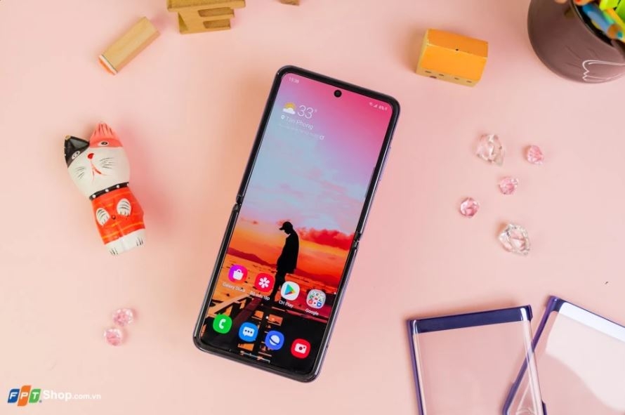 Samsung Galaxy Z Flip giảm sốc 15 triệu đồng 9