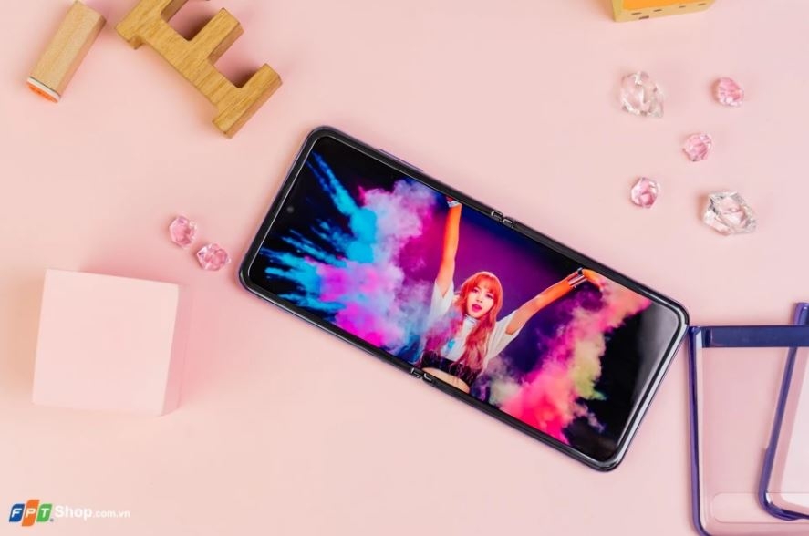 Samsung Galaxy Z Flip giảm sốc 15 triệu đồng 6