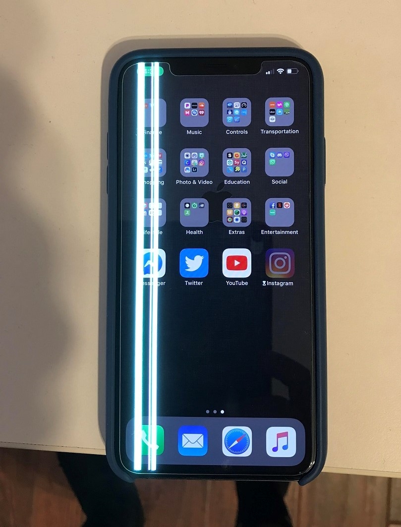 Lỗi iPhone bị sọc màn hình