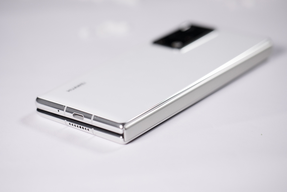 Thiết kế Seamless Foldable Design. Thiết kế Seamless Foldable Design.