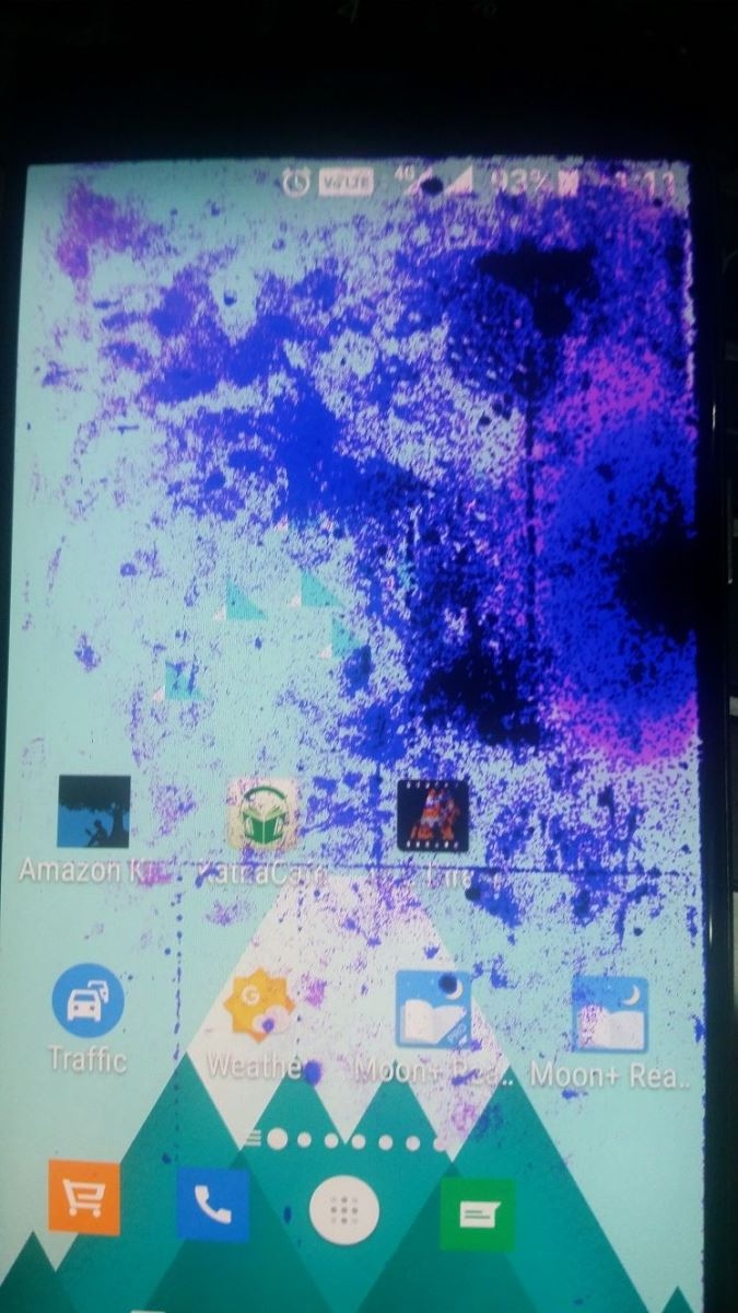 Biểu hiện màn hình điện thoại bị chảy mực