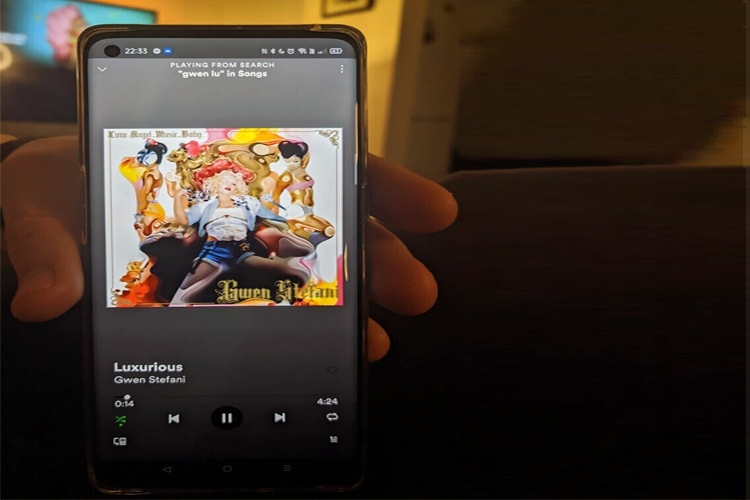 now playing spotify