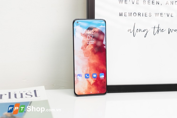 Trên tay Xiaomi Mi 11 5G | Dung lượng pin lớn