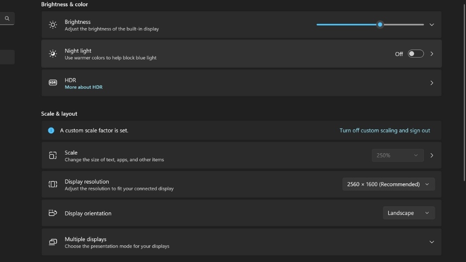 màn hình laptop bị tối - ảnh 1