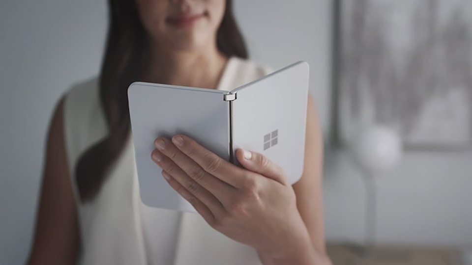 Microsoft Surface Duo 2 có thể ra mắt với camera cải tiến, hỗ trợ 5G Microsoft Surface Duo 2 có thể ra mắt với camera cải tiến, hỗ trợ 5G