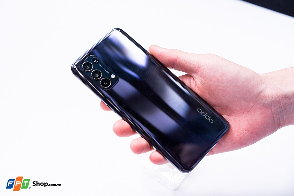 OPPO Reno5 5G | Cấu hình mạnh mẽ hơn OPPO Reno5 5G | Cấu hình mạnh mẽ hơn