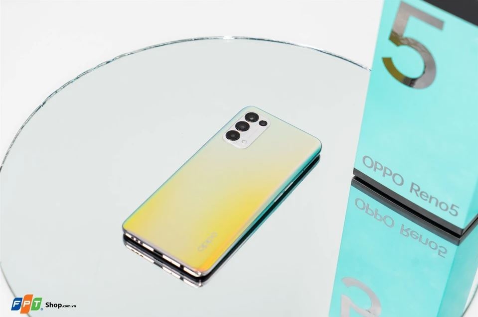 10 smartphone bán chạy nhất FPT Shop trong tháng 02/2021 6