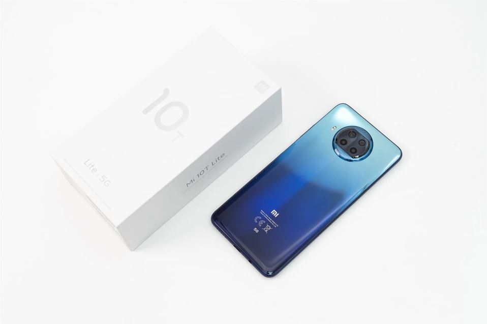 10 smartphone bán chạy nhất FPT Shop trong tháng 02/2021 10