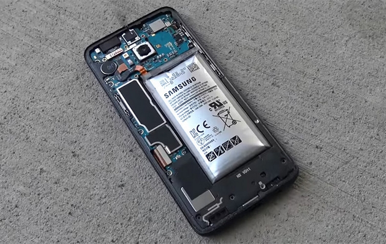 Pin bị phồng do nhiều nguyên nhân, cần sử dụng thiết bị đúng cách để tránh bị hỏng, phồng pin Pin bị phồng do nhiều nguyên nhân, cần sử dụng thiết bị đúng cách để tránh bị hỏng, phồng pin