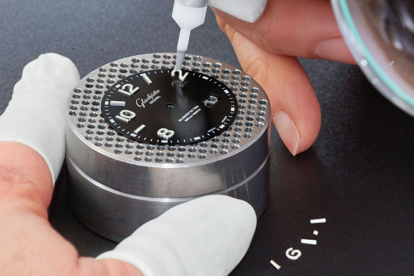 Thuật ngữ dial là gì?