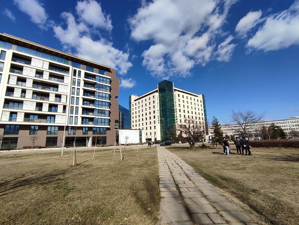 Chất lượng ảnh chụp từ camera góc siêu rộng Chất lượng ảnh chụp từ camera góc siêu rộng