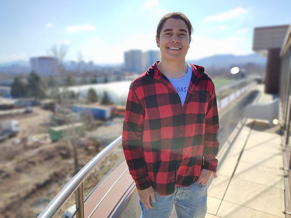 Sự kết hợp giữa camera 108MP và cảm biến độ sâu trong chế độ chụp chân dung trên Xiaomi Redmi Note 10 Pro Sự kết hợp giữa camera 108MP và cảm biến độ sâu trong chế độ chụp chân dung trên Xiaomi Redmi Note 10 Pro