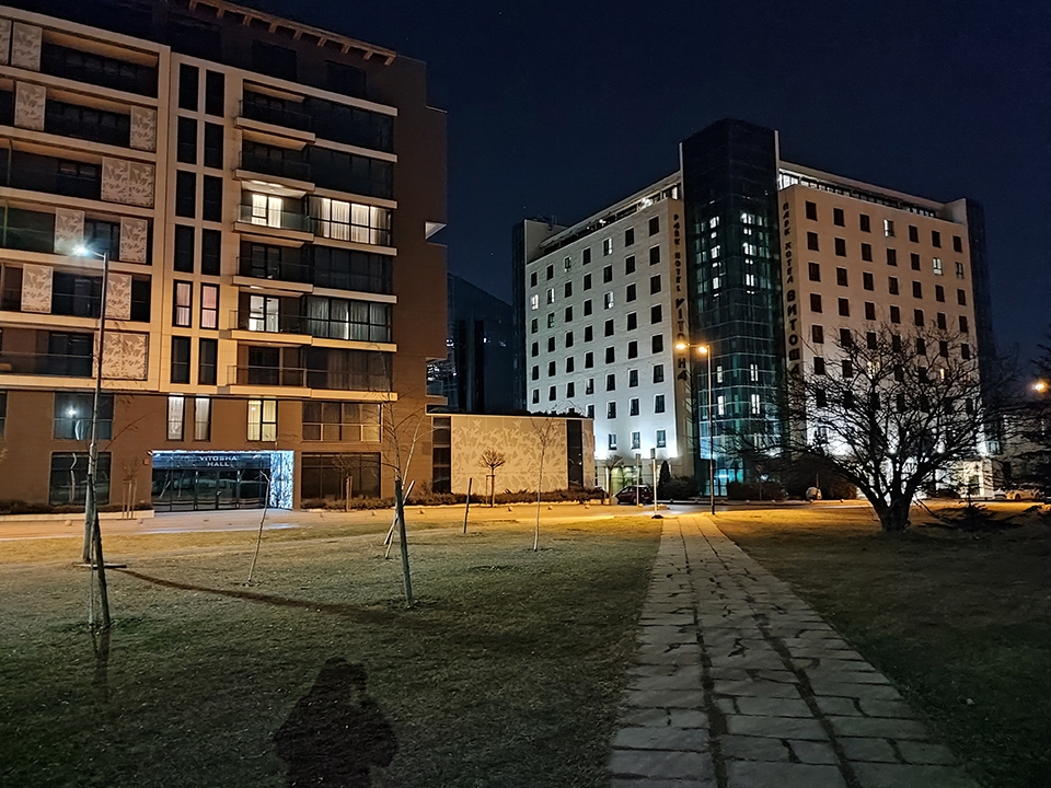 Ảnh chụp ban đêm trong chế độ Night Mode chuyên dụng Redmi Note 10 Pro Ảnh chụp ban đêm trong chế độ Night Mode chuyên dụng Redmi Note 10 Pro