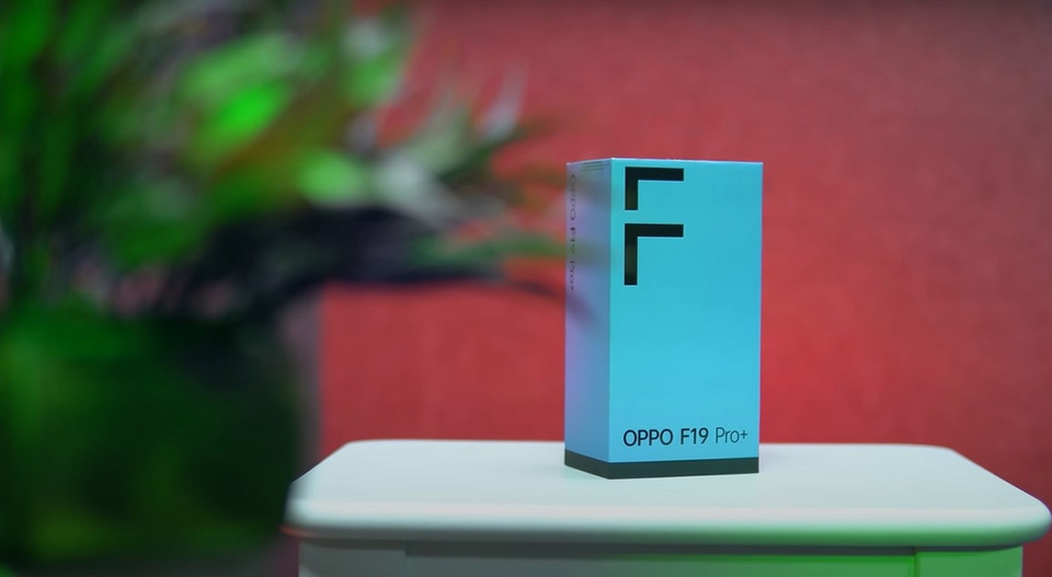 OPPO F19 Pro+ OPPO F19 Pro+