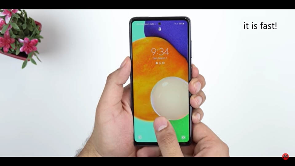 Mở hộp Galaxy A52 5G (ảnh 5) Mở hộp Galaxy A52 5G (ảnh 5)