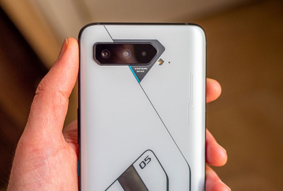 Asus ROG Phone 5 Ultimate | Dung lượng pin 6000mAh
