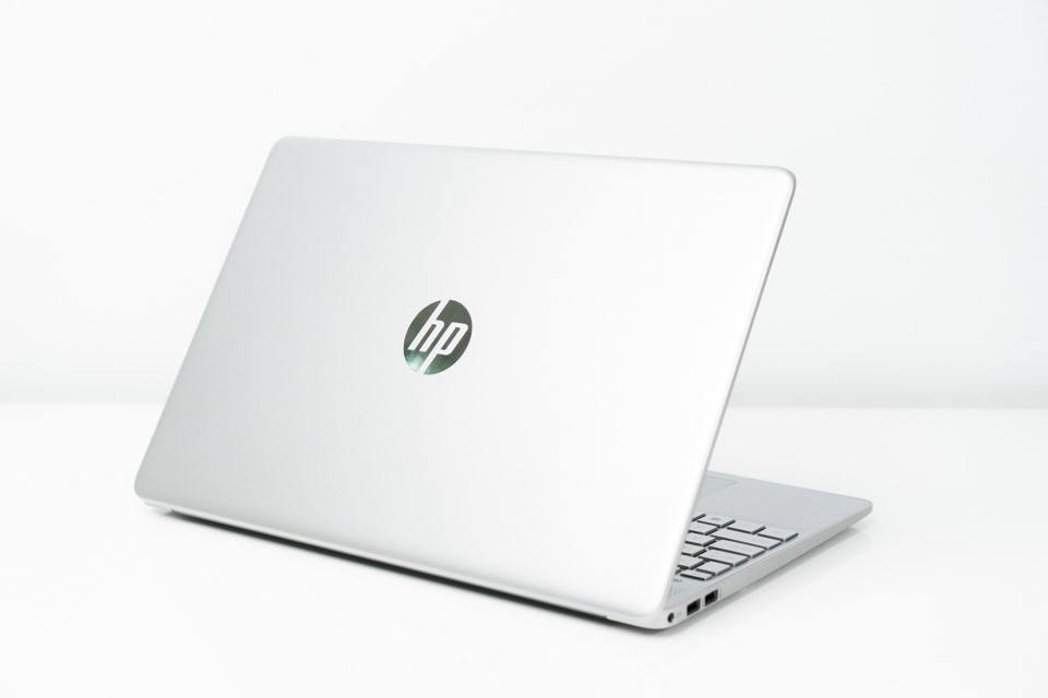 HP 15s fq1109TU