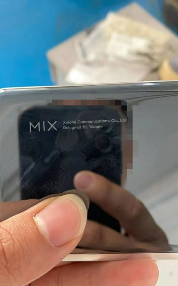 Ảnh thực tế smartphone màn hình gập Xiaomi Mi MIX (ảnh 3)