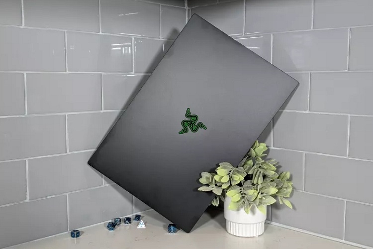 Razer Blade 15 Base Edition (2021)