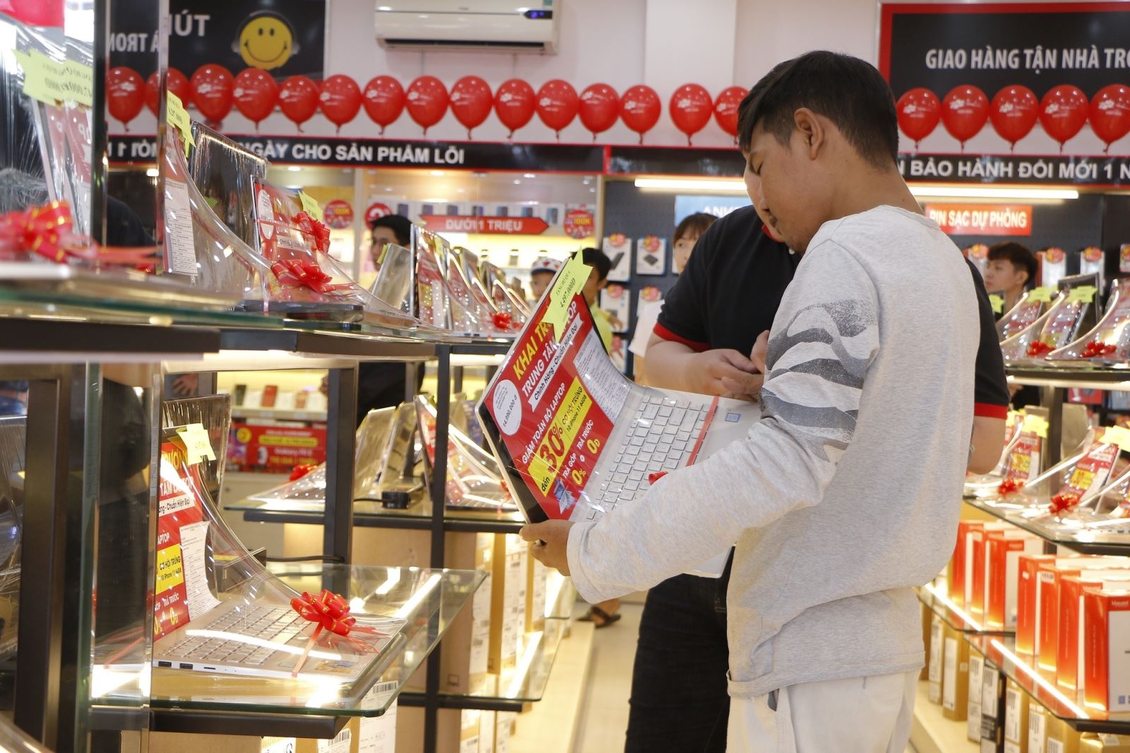 Nên mua laptop ở đâu (Ảnh 7)