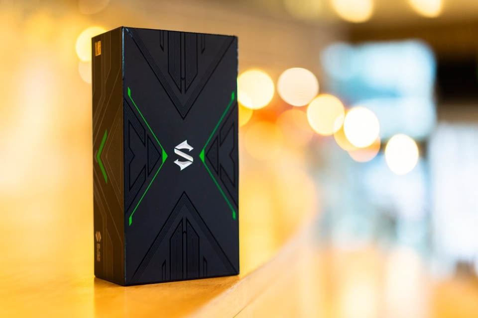 Trên tay Xiaomi Black Shark 4 series (ảnh 1)
